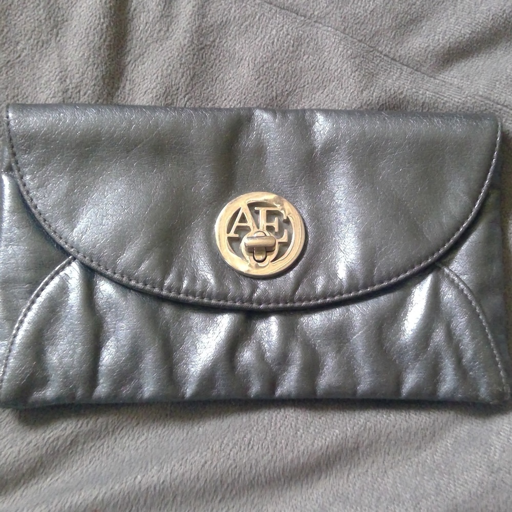 Classy American Eagle Clutch - Silver